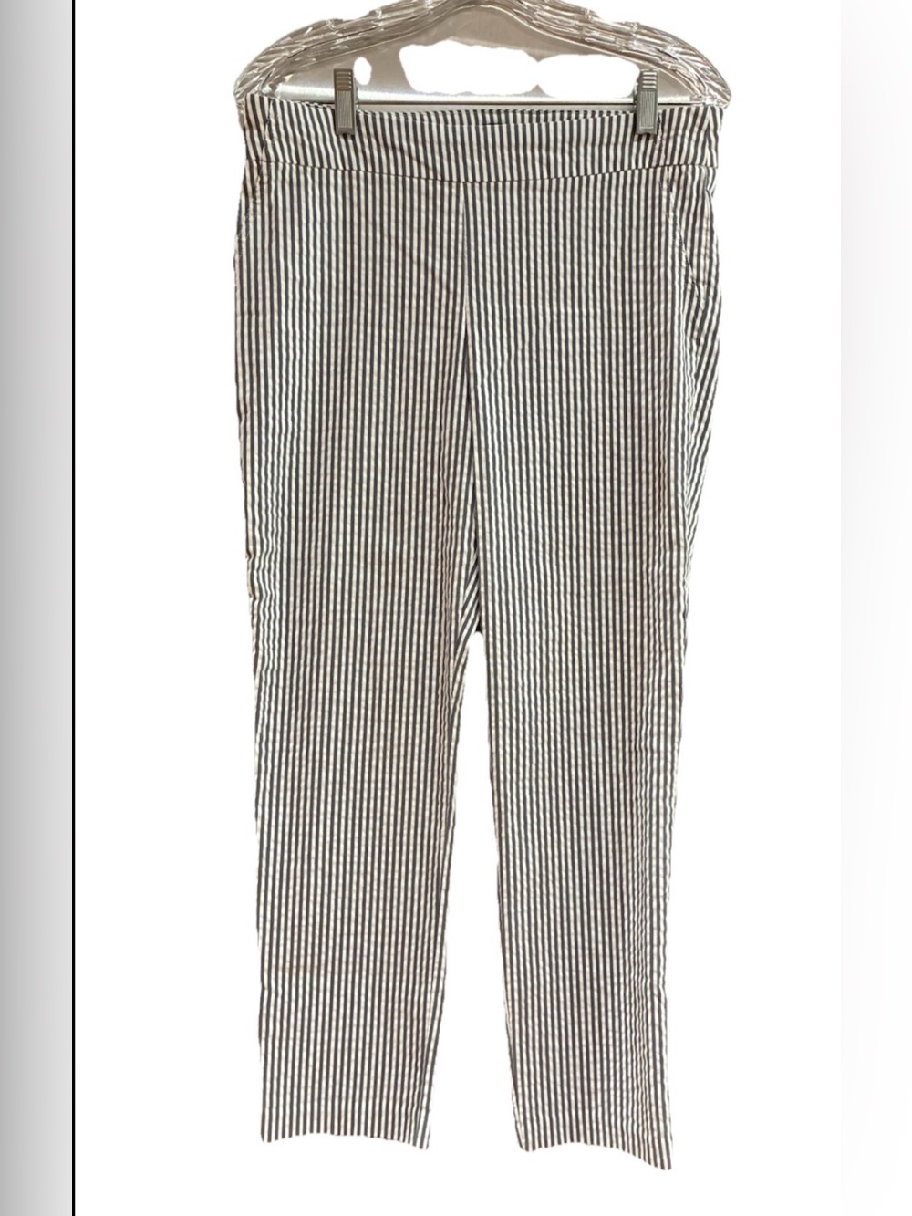 Jones New York Grey and White Striped Seersucker Stretch Pants Size 8